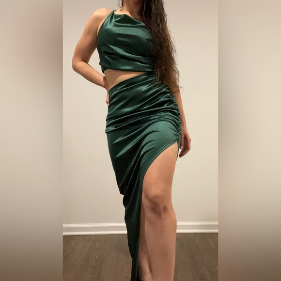 “Moscato Please” Maxi Dress — Hunter 💎 Size Medium 💎 Gorgeous 💎 Fashion Nova - Picture 3 of 16